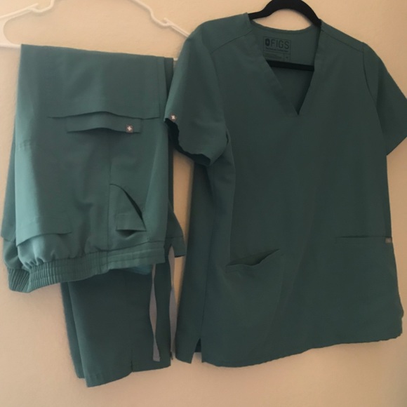 Other - Moss green figs scrub set